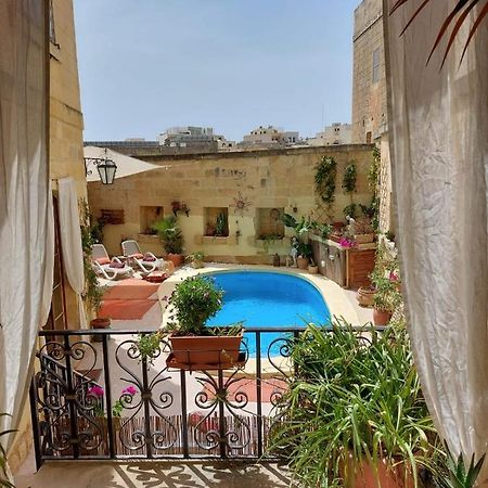 Bedroom Buddha con bagno esterno Kerċem Exterior foto