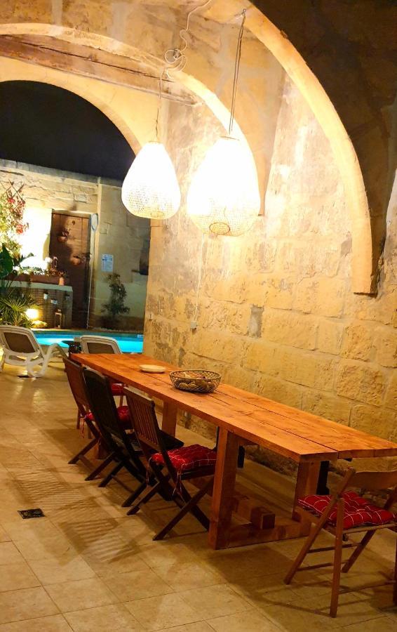 Bedroom Buddha con bagno esterno Kerċem Exterior foto