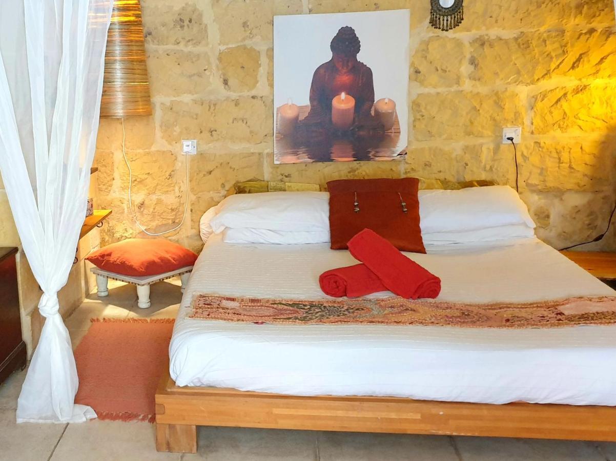 Bedroom Buddha con bagno esterno Kerċem Exterior foto