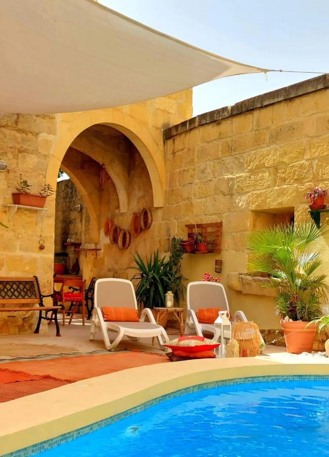 Bedroom Buddha con bagno esterno Kerċem Exterior foto